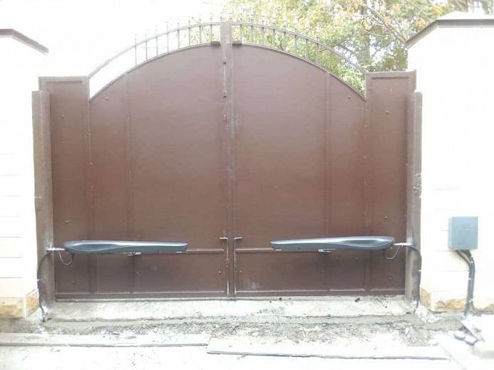 Главные ворота установили мне автоматику Главные ворота установили мне автоматику